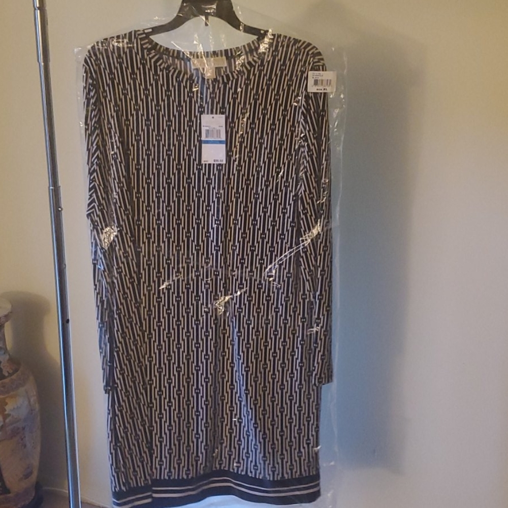 Woman's clothes